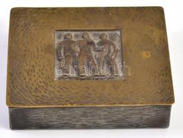 Tevan Margit (1901-1978): Réz doboz figurális díszítéssel, belül A jó szakszervezeti munkáért felirattal, jelzett, kopott, 3x10x12 cm