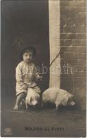 1914 Boldog Újévet! / New Year greeting card, boy with pigs