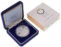 Ausztria 1991. 100Sch Ag "Wolfgang Amadeus Mozart a Burgtheater-ben" bársony dísztokban, t...