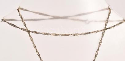 Ezüst(Ag) csavart nyaklánc, virágos medállal, jelzett, h: 58 cm, bruttó: 13,26 g