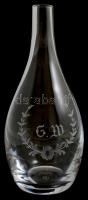 Sevres francia üveg váza, gravírozott díszítéssel, jelzett, hibátlan, m: 26,5 cm