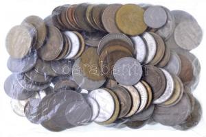 Kb. 150db vegyes fémpénz 25 országból T:vegyes Circa 150pcs of mixed coins from 25 countries C:mixed