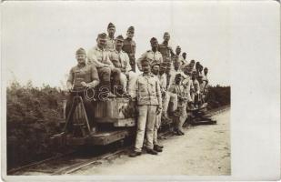 Osztrák-magyar katonák vasúti hajtányon / WWI Austro-Hungarian K.u.K. military, soldiers on handcar, field railway. photo (EK)