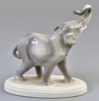 Gránit porcelán elefánt. Kézzel festett, jelzett, kis kopásokkal. 13x13 cm