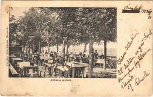 1903 Kaposvár, Abbázia mulató, kerthelyiség katonákkal. Fenyvesi Béla kiadása + FONYÓD - KAPOSVÁR 230. SZ. vasúti mozgóposta bélyegző (EK)