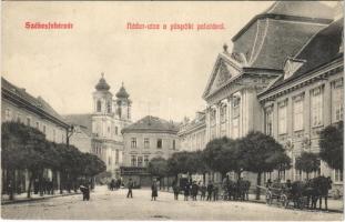 1910 Székesfehérvár, Nádor utca, Püspöki palota, Vaimar üzlete, lovaskocsik. Robitsek Sándor kiadása