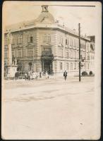 cca 1920 Keszthely, utcakép, fotó, foltos, egyik sarkán törésnyom, 9×6,5 cm