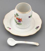 Herendi virág mintás kibővített, hat személyes étkészlet plusz tálakkal, mindegyik tányéron más fajt...