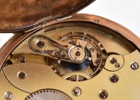 14K arany (Au) zsebóra. Működő,  jó állapotú szerkezettel, hibátlan számlappal, br 91,77 g, d:_52 mm