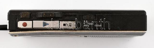 Sanyo diktatfon, eredeti dobozában, leírással, kazettával, kopott,