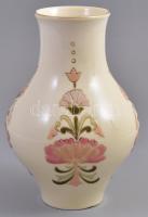 Zsolnay porcelán váza virág mintával. Kézzel festett, jelzett, hibátlan. m: 18,5 cm
