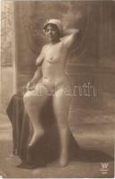 Meztelen erotikus hölgy. Paris 580. / Erotic nude lady (non PC) (EK)