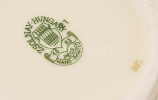 Zsolnay pillangó mintás 4 db füles leveses tányér. Kézzel festett, jelzett, kettő darabnak a füle le...