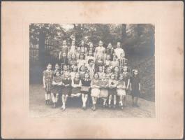 össz. 5 db iskolai osztálykép és tablófotó: Főv. Tan. III/5 Csecsemő és Gyermekgondozónőképző Iskola...