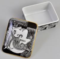 Hollóházi Szász Endre által tervezett dekorral díszített porcelán dobozka. Matricás, jelzett, hibátl...
