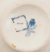 Hollóházi porcelán bonbonier, rózsával díszített, áttört fedéllel. Matricás/kézzel festett, jelzett,...