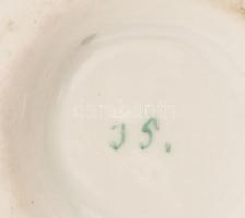 Legyezős hölggyel díszített porcelán ékszertartó dobozka. Kézzel festett, jelzett, kopásnyomokkal, m...