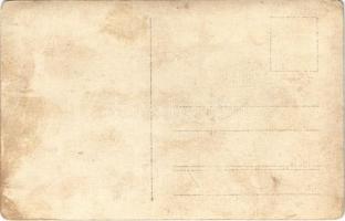 Az Osztrák-Magyar Haditengerészet matrózainak csoportképe a szárazföldön, köztük SMS Gamma matróz / ...