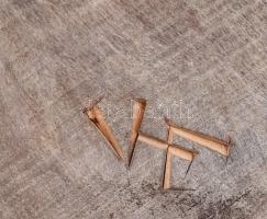 Koczogh András (1942-): Erdélyi fejszobor. Faragott fa. Jelzett, festett. 41 cm