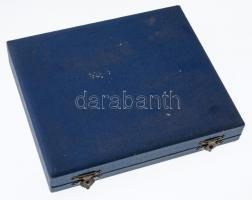 Madarassy Walter (1909-1994) 1973. "Budapest 1873-1973" centenáriumi Br plakett dísztokban...