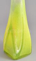 Dekoratív, nagy méretű sárgás-zöldes üveg padlóváza, kopásnyomokkal, m: 55 cm
