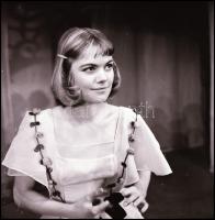 cca 1968 Szilvássy Annamária (1944) színésznőről készült portrésorozat, Kotnyek Antal (1921-1990) bu...