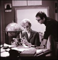 cca 1968 Tolnay Klári, Halász Judit és Bodrogi Gyula színészek, Kotnyek Antal (1921-1990) budapesti ...