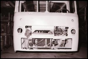 1990 A 180-as autóbusz felújítása, 18 db vintage NEGATÍV, 24x36 mm