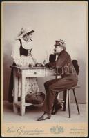 cca 1900 Életkép, keméynhátú fotó Hans Guggenberger medgyesi műterméből, 16,5×10,5 cm