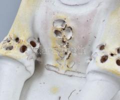 Kovács Éva (1938-2017): Lányka. Kézzel festett mázas kerámia, jelzett, lepattanásokkal, m: 20 cm