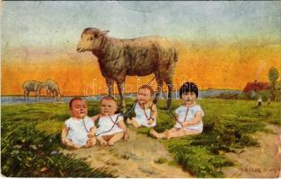 1909 Children art postcard, sheep feeds the babies s: Th. Bauer (gyűrődés / crease)