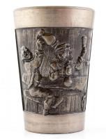 Ón boros pohár kártyázókat és mulatozókat ábrázoló jelenettel 11 cm