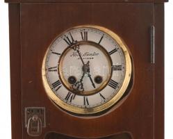 Holló Sándor Szatmár nagyméretű, antik ingás falióra, felesütős, üvegezett fa tokkal, zománcozott sz...