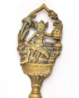 Réz, nagy méretű  villa manót ábrázoló díszítéssel 48  cm