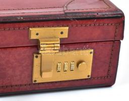 Valódi bőr aktatáska, számzáras, szép állapotban. 35x40 cm