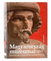 Balassa M. Iván (főszerk.): Magyarország múzeumai. Múzeumlátogatók kézikönyve. Könyvtári pecséttel é...