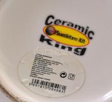 Traktort és szamarat ábrázoló porcelán kancsó. Matricás, jelzett, lepattanással, m: 21 cm