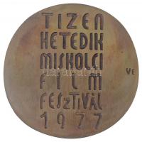 1977. "Tizenhetedik Miskolci Filmfesztivál 1977" kétoldalas, öntött Br emlékplakett eredet...