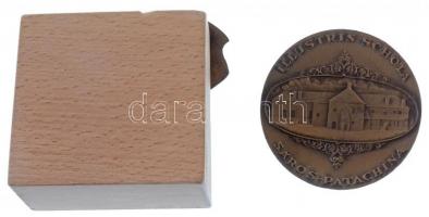 1984. "Miskolci Tévéfesztivál 1984" egyoldalas Br plakett, fa talpon (75x88mm) + DN "...