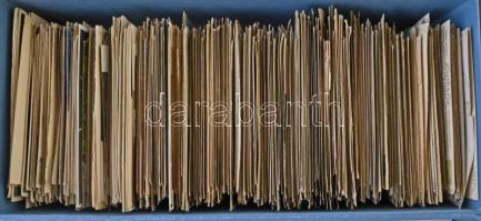 Érdekes vegyes régi képeslap tétel, közel 1.100 db motívum és üdvözlőlap érdekességekkel, jobbakkal