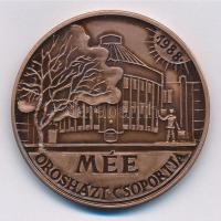 Rajki László (1939-) 1988. "MÉE Orosháza / Eötvös József" Br emlékérem (42,5mm) T:1,1- 
A...