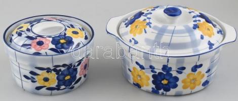 Virágmintás porcelán edény, 2 db, kézzel festett, jelzés nélkül, kis lepattanással, d: 13 és 21 cm