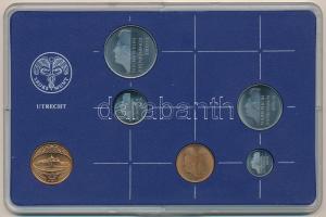 Hollandia 1985. 5c-2 1/2G (5xklf) forgalmi sor műanyag tokban, pénzverdei zsetonnal T:1 Netherlands ...