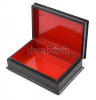 Kézzel festett, lakkozott orosz fa doboz, ládika. / Hand painted Russian wood box19x13x6 cm