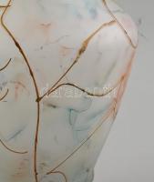 Váza. Formába öntött, homokfújt, aranyszál díszítéssel. Hibátlan. m. 21 cm