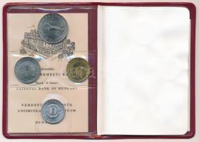 1982. 2f-10Ft (9klf) forgalmi sor, "Magyar Népköztársaság - forgalmi érméi" feliratú bordó...