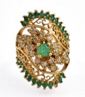 Aranyozott ezüst(Ag) gyűrű, zöld kövekkel, jelzett, méret: 51, bruttó: 9,83 g