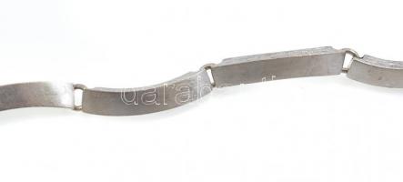 Ezüst(Ag) hullámos, glídes karkötő, jelzett, h: 19 cm, nettó: 12,63 g