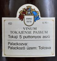1979 Vinum Tokajense Passum, Tokaji 5 puttonyos aszú, Tolcsva, Tokajhegyaljai Állam Gazdasági Borkom...