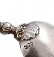 6 db ezüsz (Ag) kiskanál, jelzett, apró kopásnyomokkal, díszdobozban, h: 11 cm